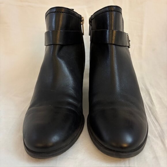 Vince Camuto Peamer Black Leather Ankle Boots with Strap/Buckle Size 8M - Picture 4 of 12